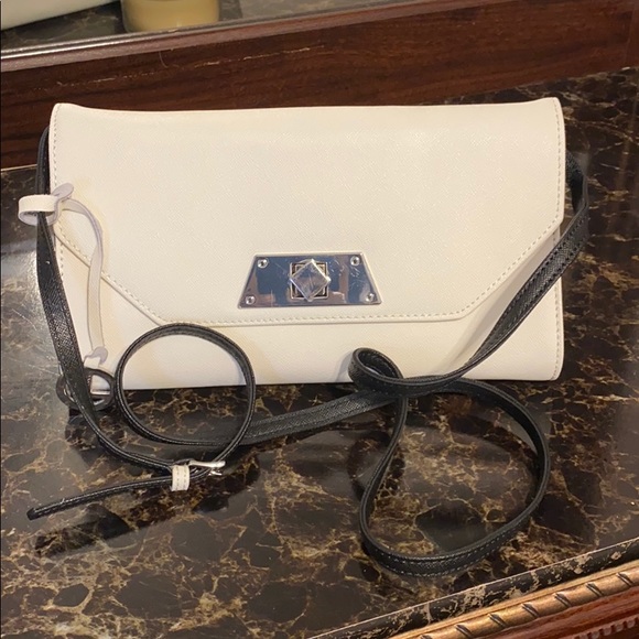 L CREDI White Leather Clutch - Picture 6 of 6